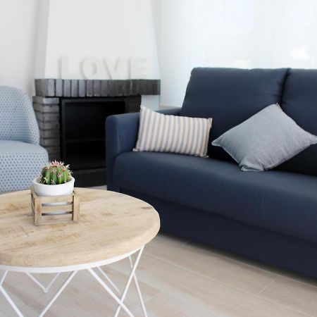 רוזס Villa La Costa - 3 Apartamentos Turisticos מראה חיצוני תמונה